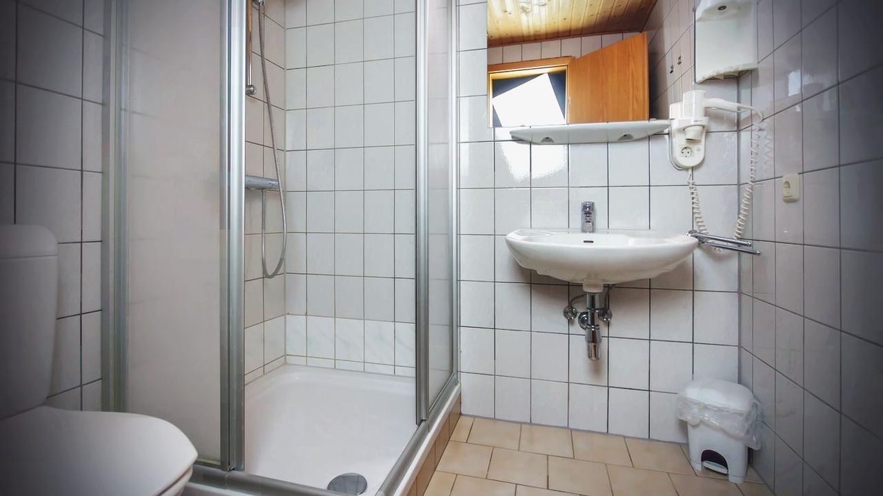 FW 8-11 I Dusche Wc FW 8-11 I Dusche Wc